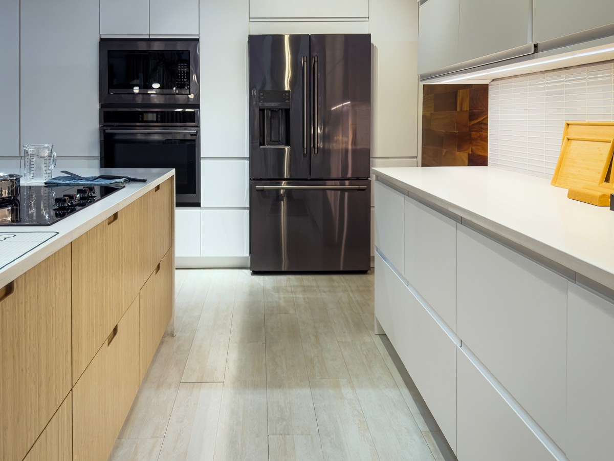 A new California law requires a working fridge in all apartments. LA landlords fought it